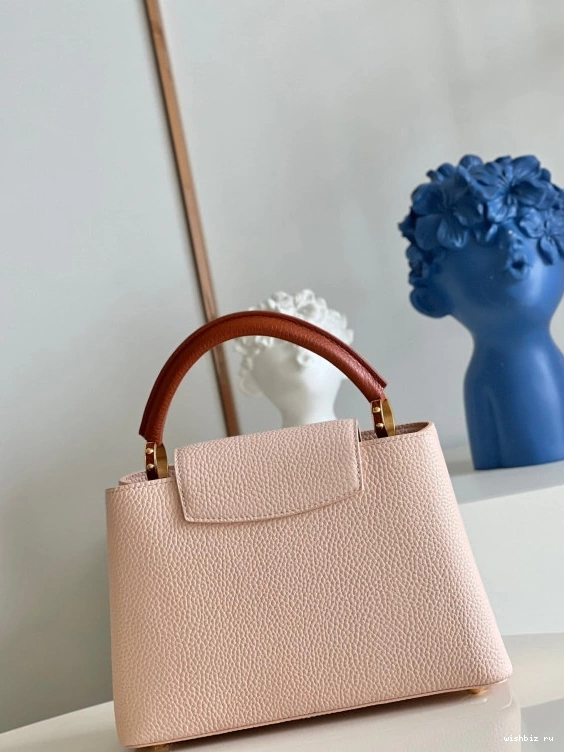 WIS LOUIS VUITTON CAPUCINES BB 0202